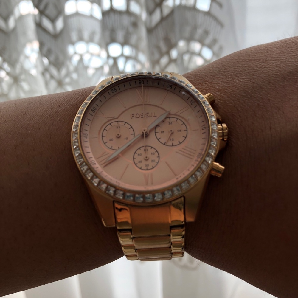 ROSE GOLD FOSSIL WATCH - Picture 6 of 6